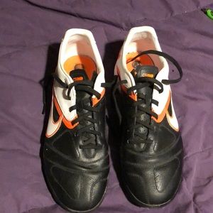 Men’s Nike sneakers size 9 CTR 360